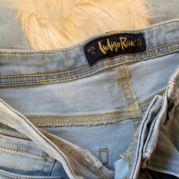 Indigo Rein Distressed Jeans - NWT - Size 11 - Picture 9 of 13